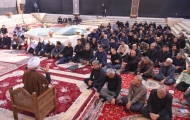 اجتماع گسترده مسئولان نجف‌آباد در آیین سوگواری سیدالشهدا(ع)؛ طنین زیارت عاشورا در فرهنگسرای خارون